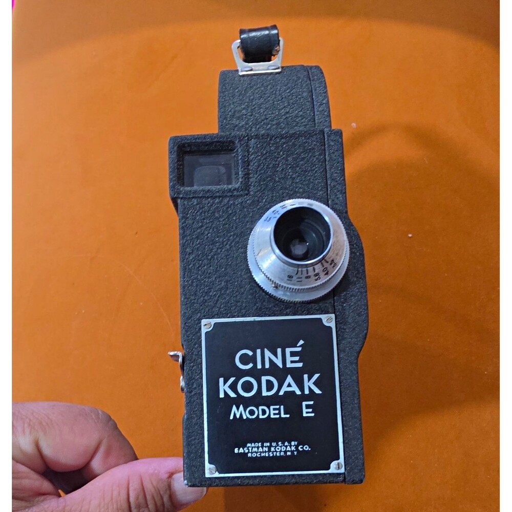 Kodak Cine-Kodak Model E 16mm Non Reflex Movie Film Camera Black